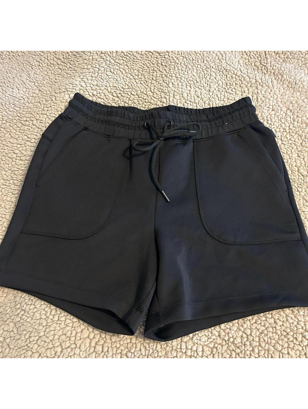 Mondetta Women’s Black Pull-On Sweat Shorts Drawstring Pockets Casual Lounge